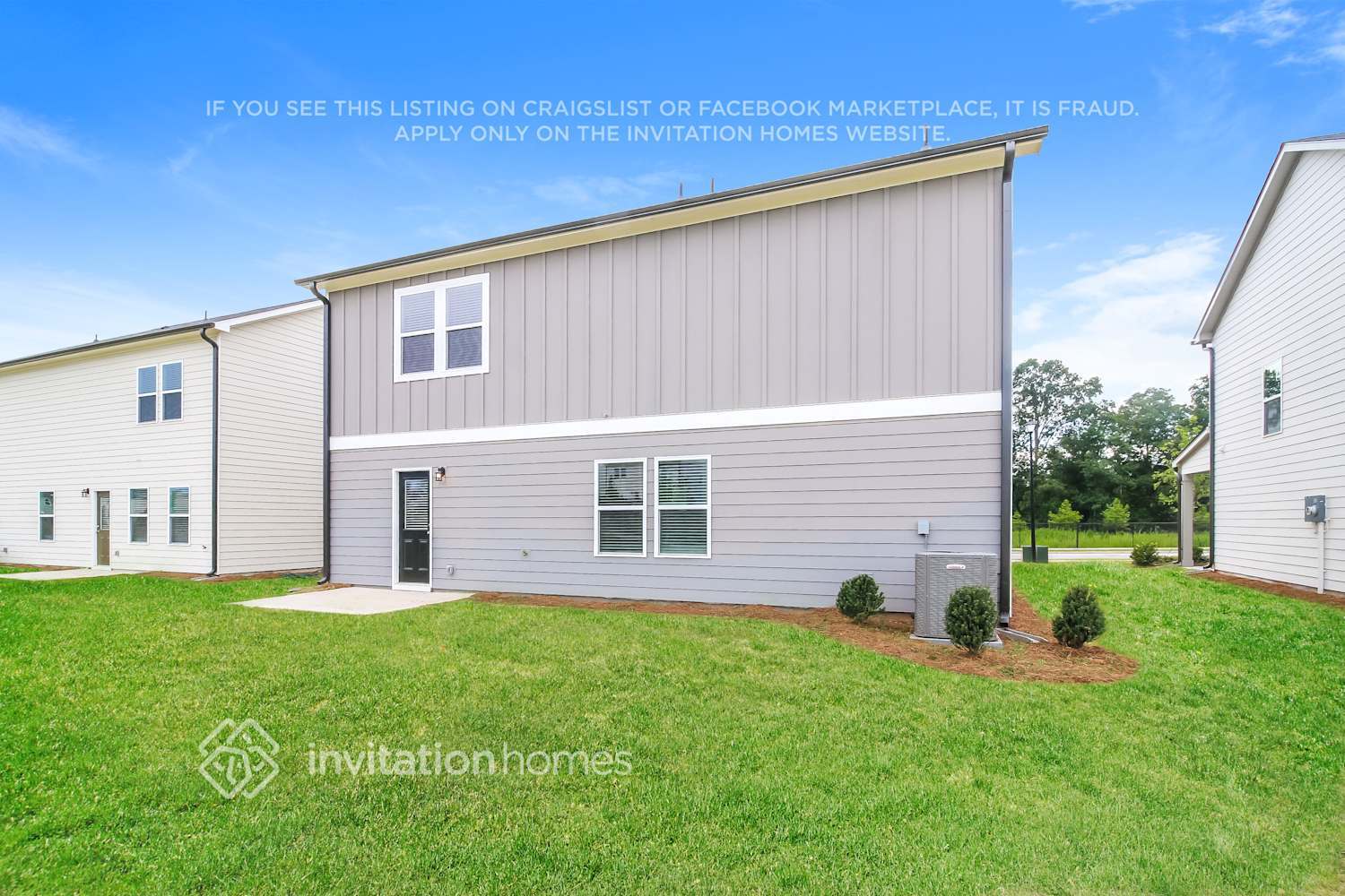 Building Photo - 2097 Boxwood Cir