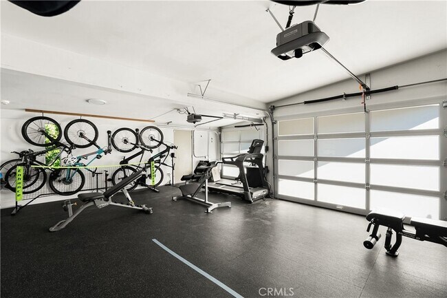 Building Photo - 3230 Tyrol Dr