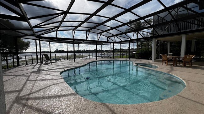 Building Photo - 8625 Vista Shores Ct