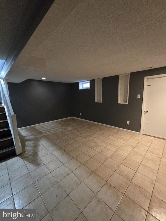 Building Photo - 8126 Londonderry Ct