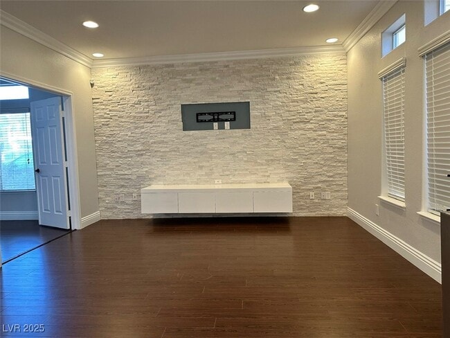 Building Photo - 8931 Lansberry Ct