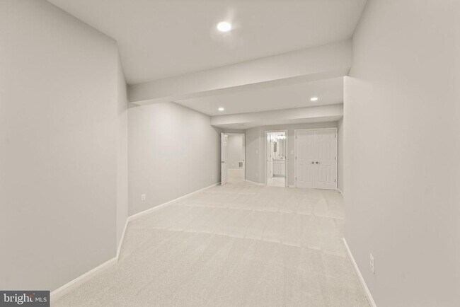 Building Photo - 43620 Merchant Mill Terrace
