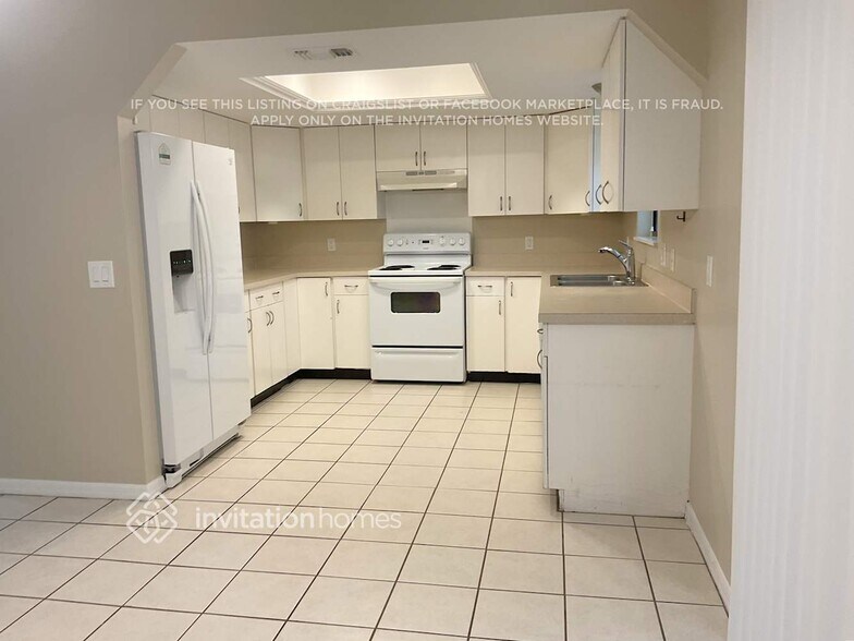 Building Photo - 490 Albenga Rd NW