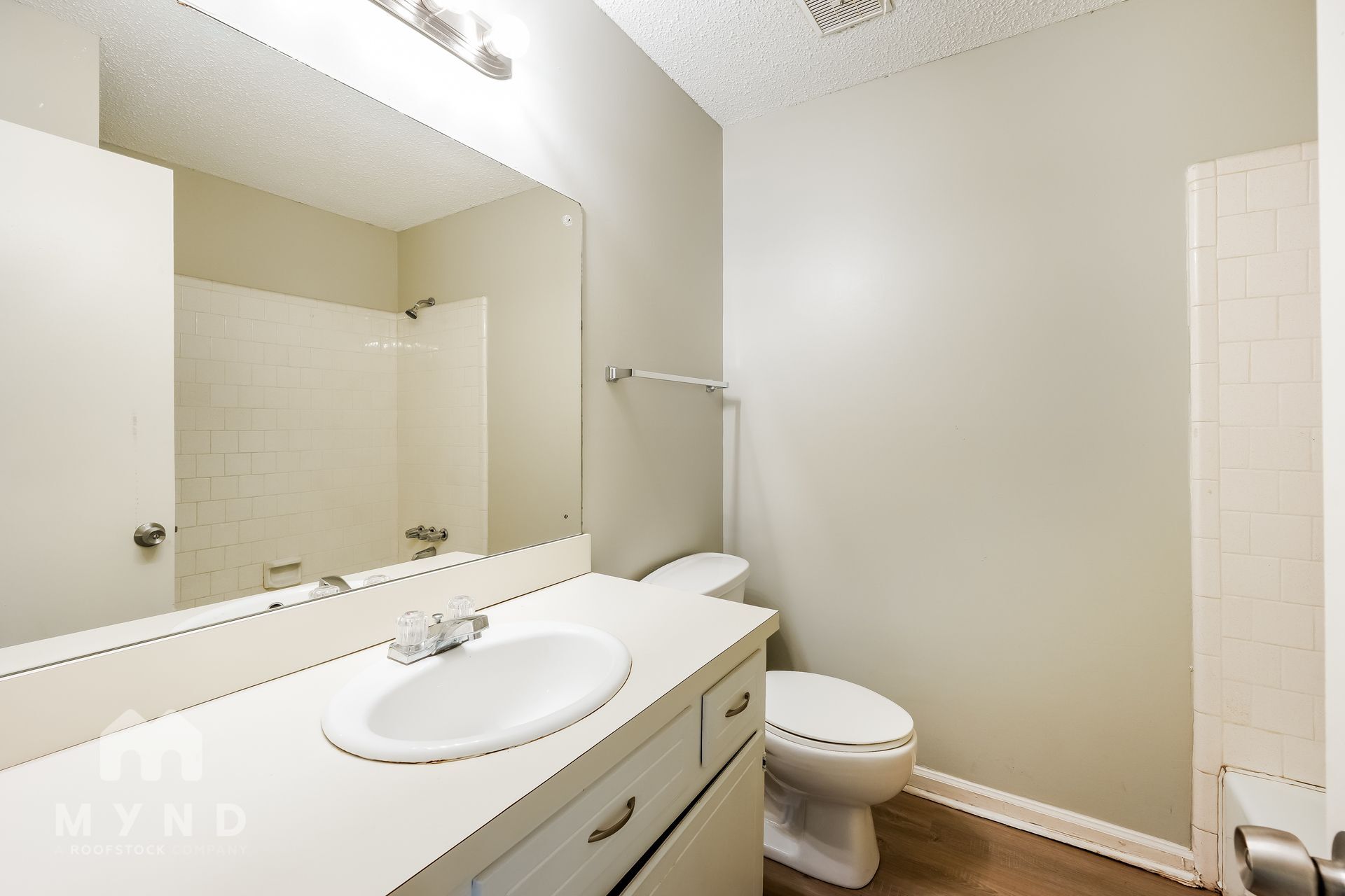 Building Photo - 1109 4th Way