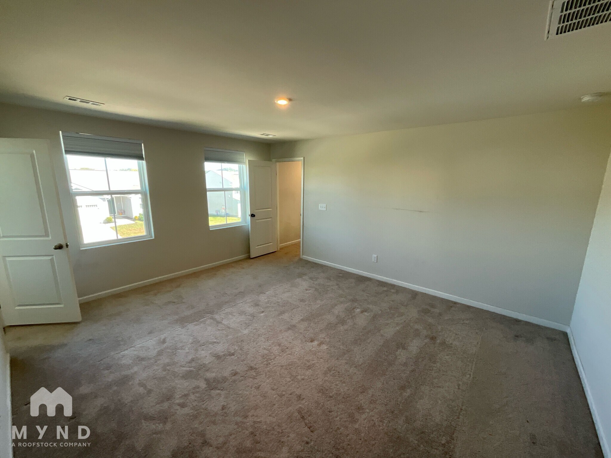 Building Photo - 2065 Westchester Dr