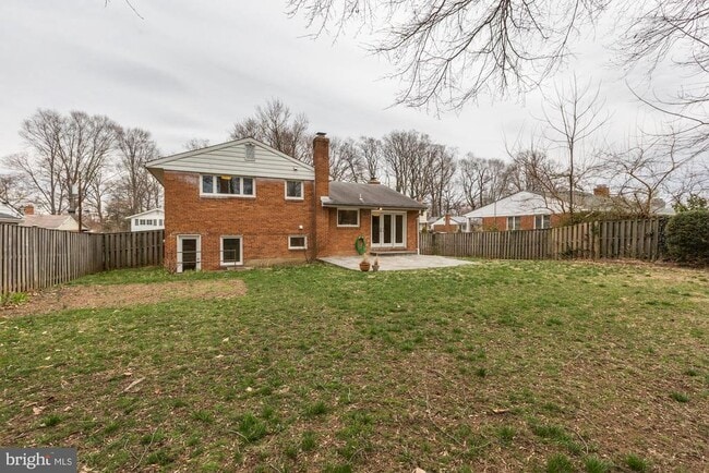 Building Photo - 9718 Holmhurst Rd