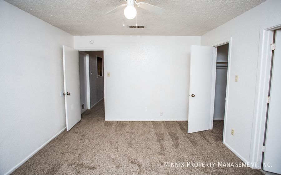 Building Photo - 2325 81st St