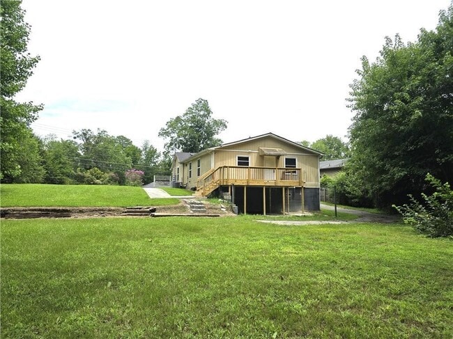 Primary Photo - 424 Northdale Rd