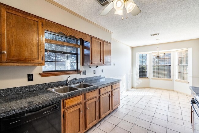 Building Photo - 12270 Maryland Pl