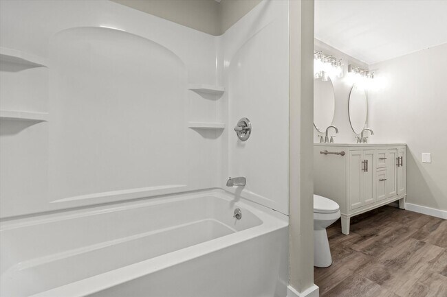 Building Photo - 378 S Mammoth Rd