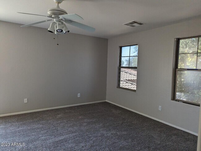 Building Photo - 1209 S Roger Way