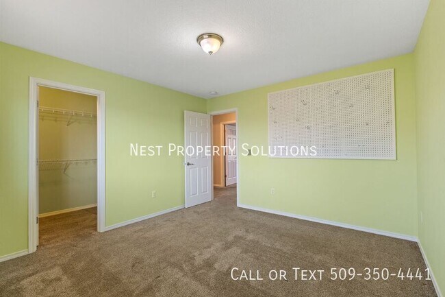 Building Photo - 542 S Driftwood Ln