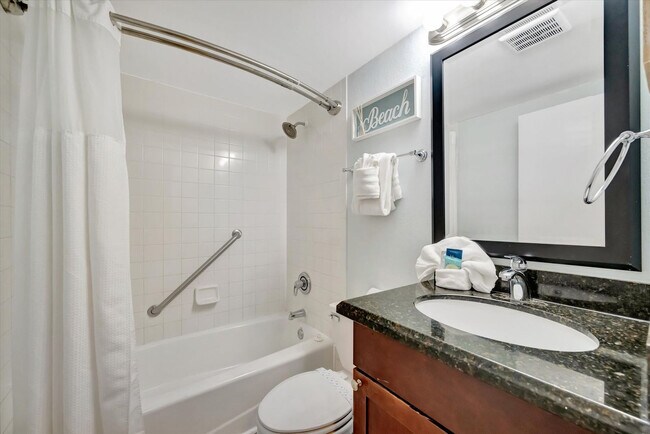 Building Photo - 611 Destiny Dr