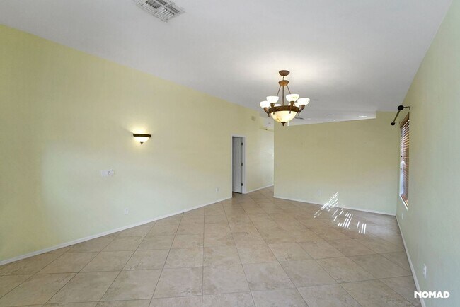 Building Photo - Charming 3BR House in Tucson