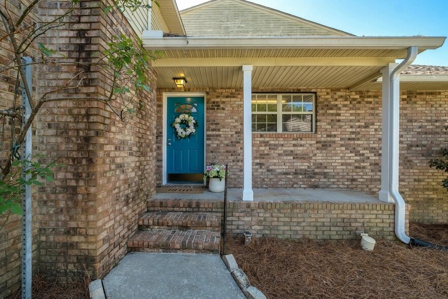 Building Photo - 550 Teal Ln