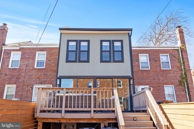 Building Photo - 4703 10th St NE