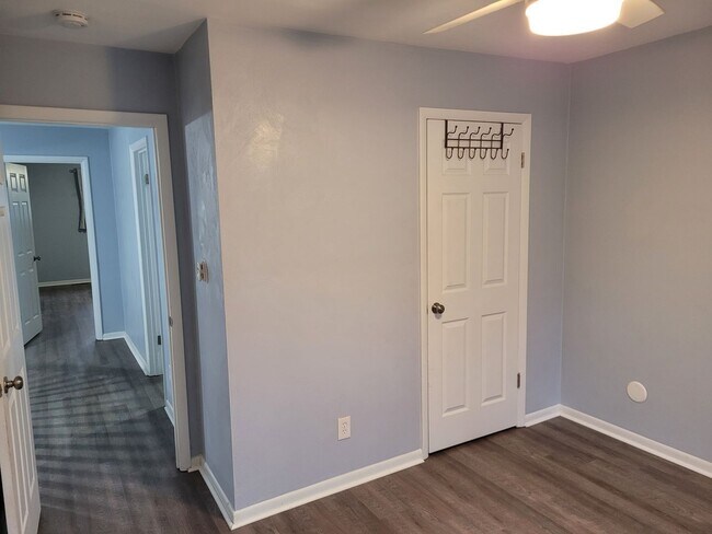 Building Photo - REAGAN WOODS Cul-De-Sac Home