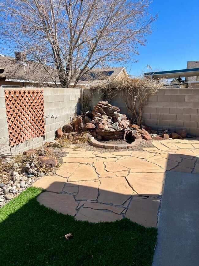 Building Photo - 5753 Pinon Altos Rd NW