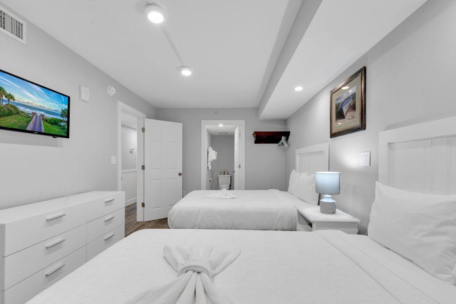 Building Photo - 1700 N Ocean Blvd