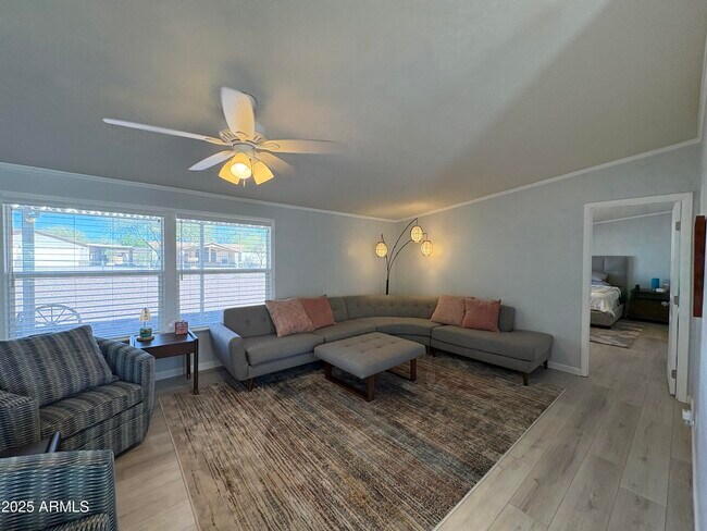 Building Photo - 147 Earl Dr