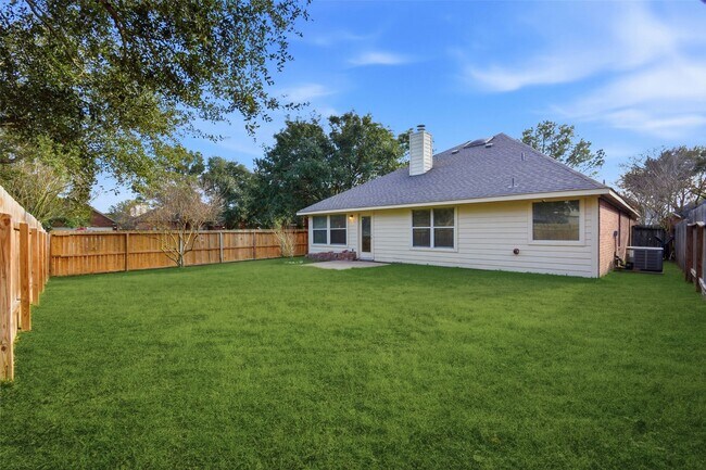 Building Photo - 24802 Sageford Ct