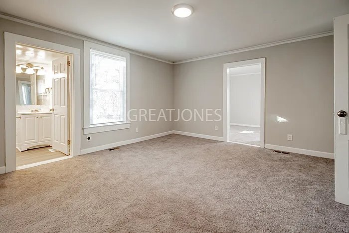 Building Photo - 309 H St