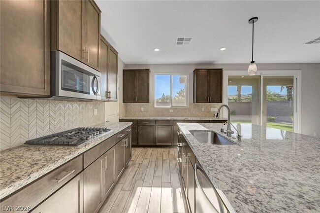 Building Photo - 7447 Ardenno St