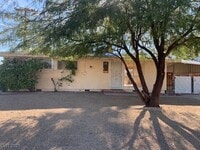 Building Photo - 5609 Evergreen Ave