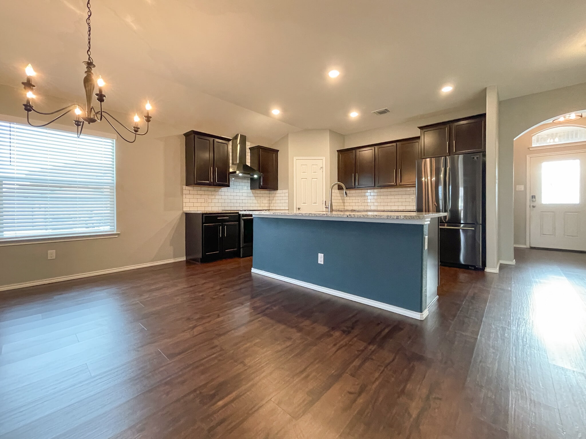 Building Photo - 3228 Beutel Rd