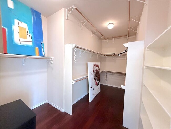 Building Photo - 14936 Thatcher Dr