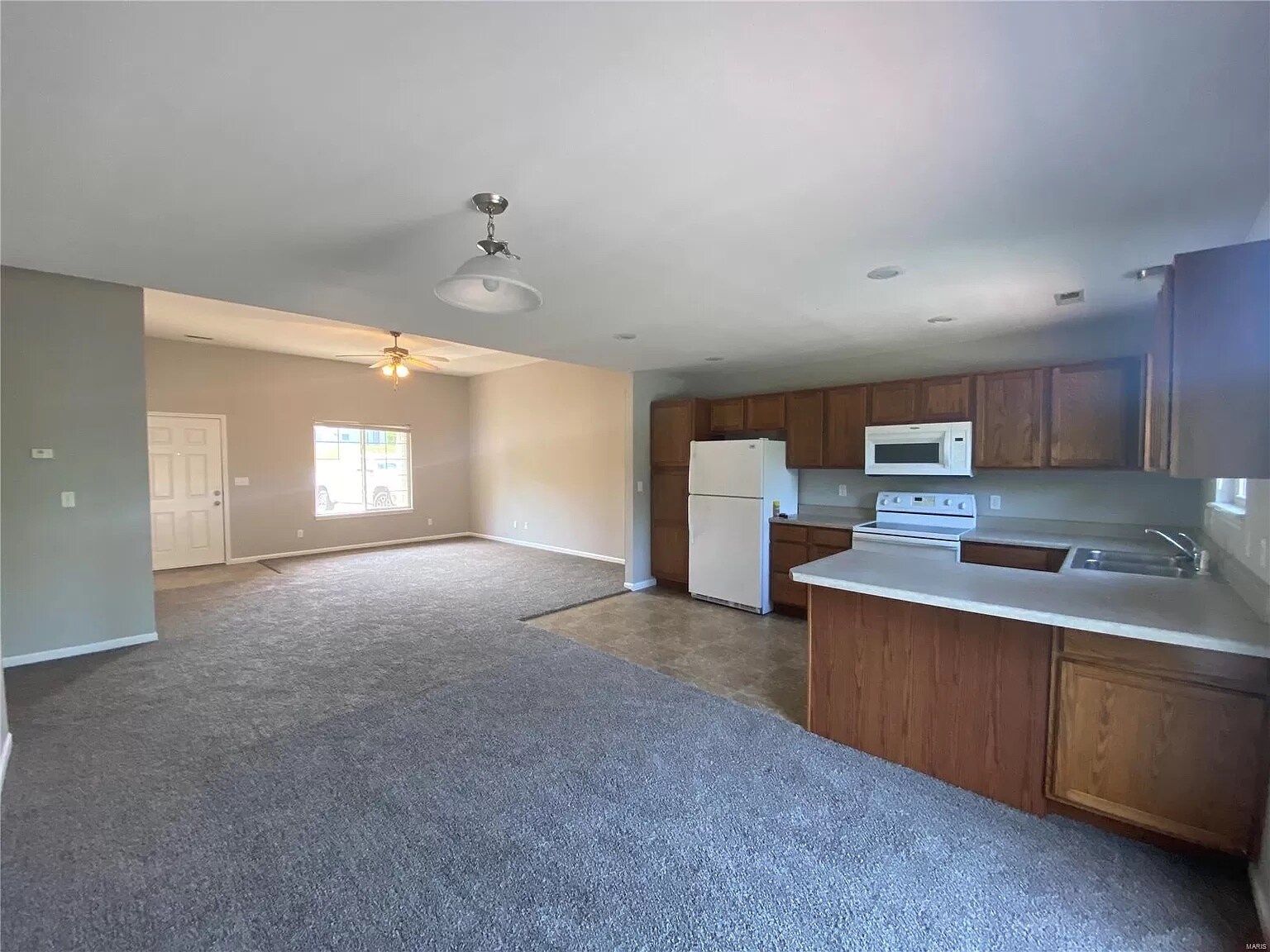 Kitchen/Entry - 15905 Tracker Ln