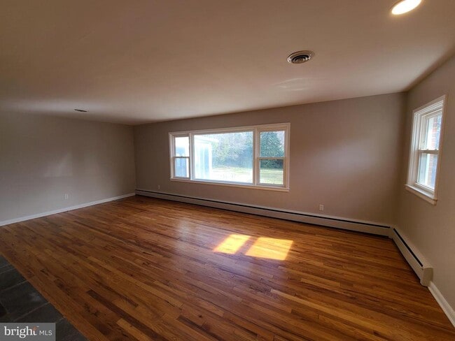 Building Photo - 6 Council Trail