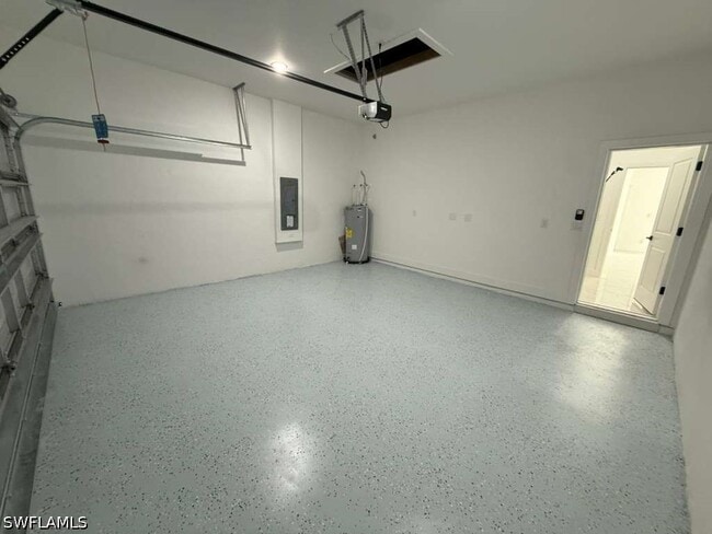 Building Photo - 723 Epps Brown St E