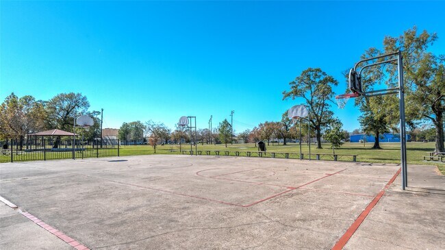 Building Photo - 1722 Redwing Bluff Dr