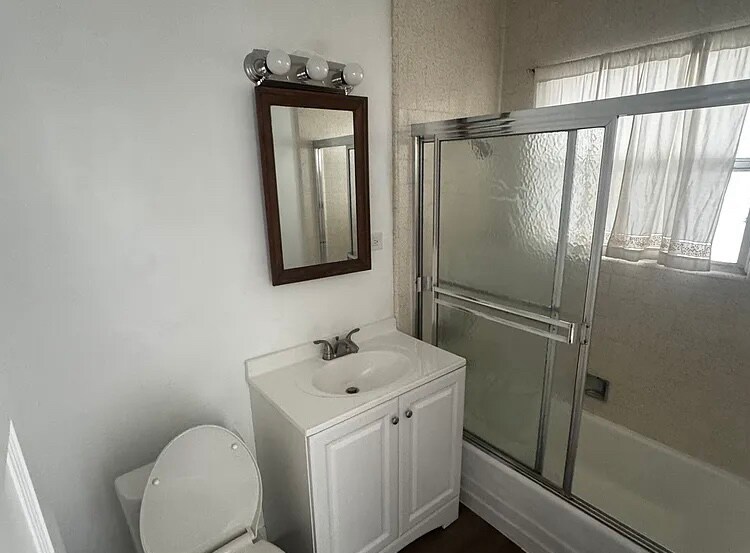 Building Photo - 4350 Filhurst Ave