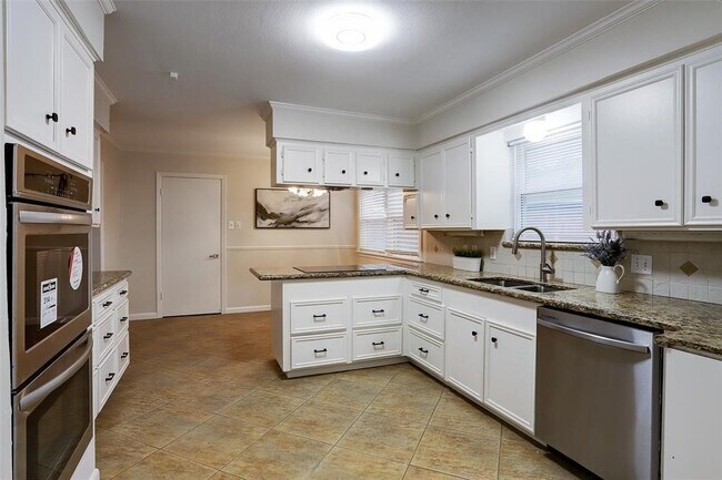 Building Photo - 4327 Wigton Dr