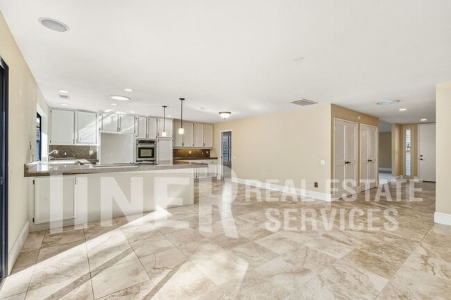 Building Photo - 1920 Gold Nugget Pl