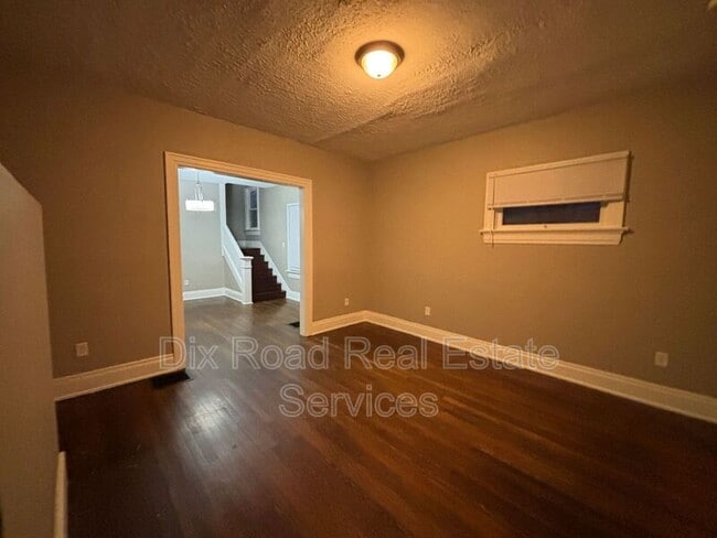 Building Photo - 1025 Richmond Ave