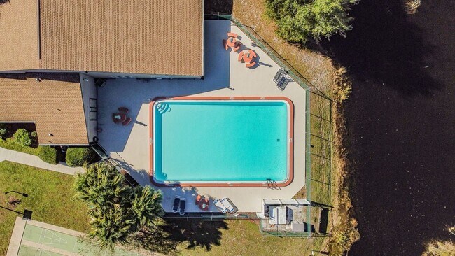 Building Photo - 11550 Baywood Meadows Dr