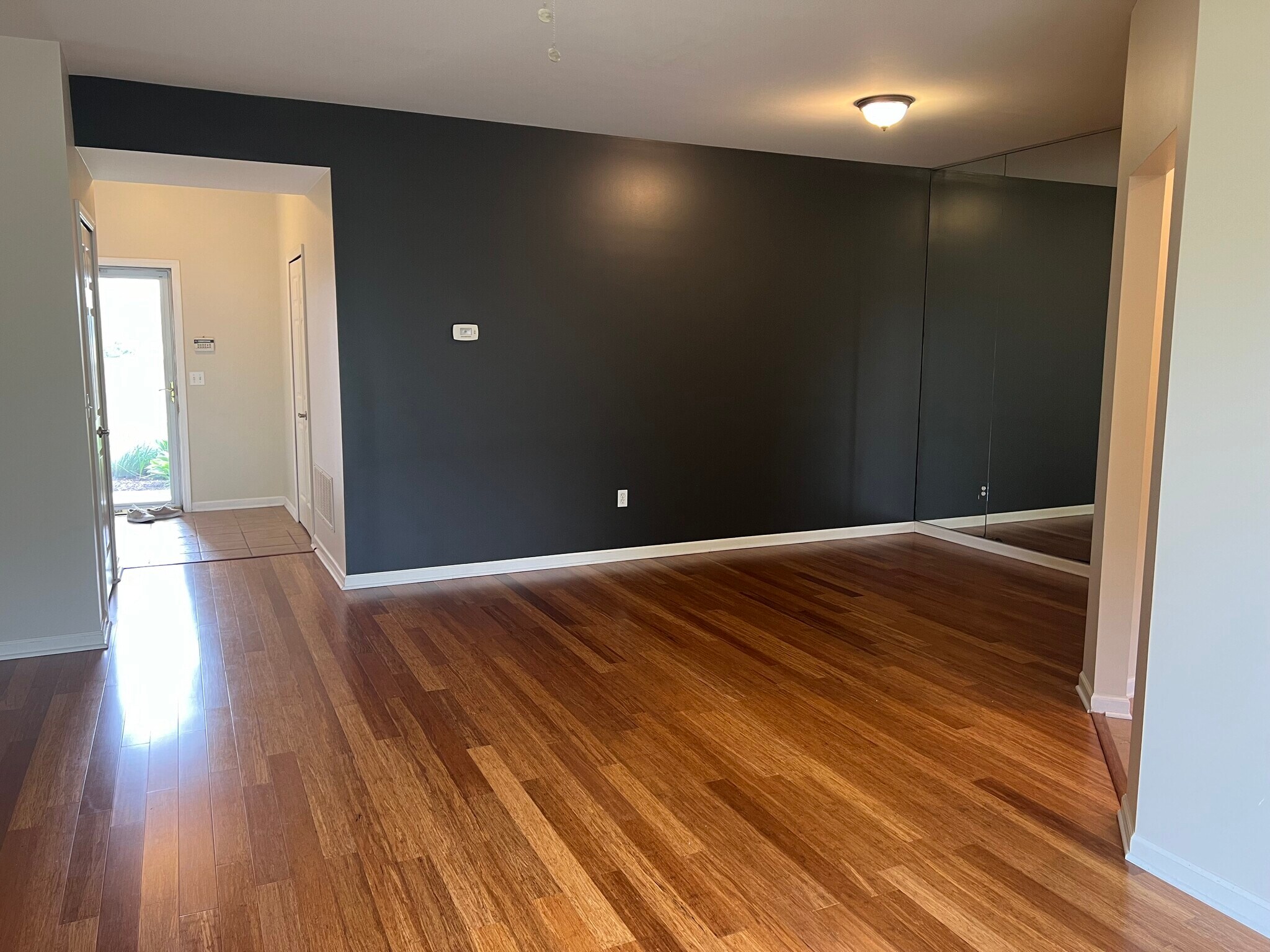 Building Photo - 54738 Monarch Dr