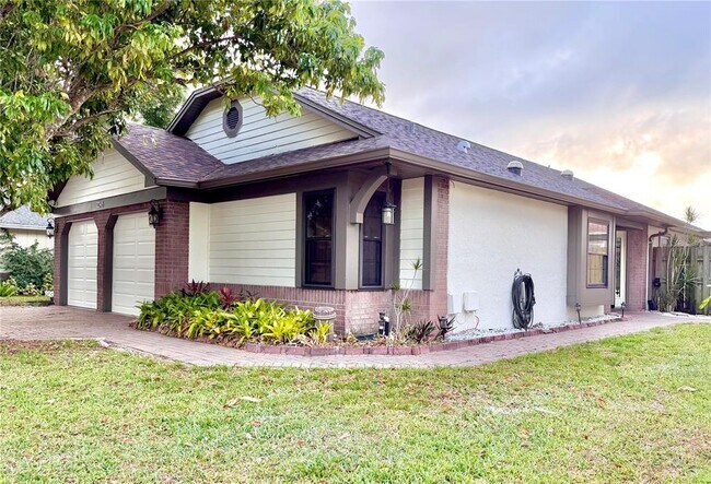 Building Photo - 2245 Springrain Dr