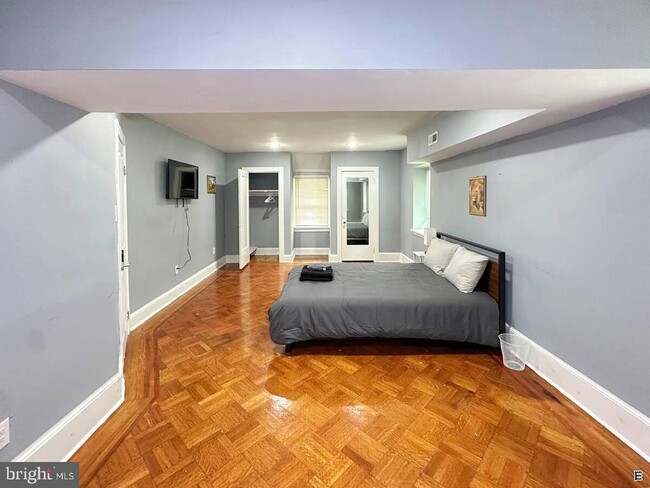 Building Photo - 5204 Overbrook Ave