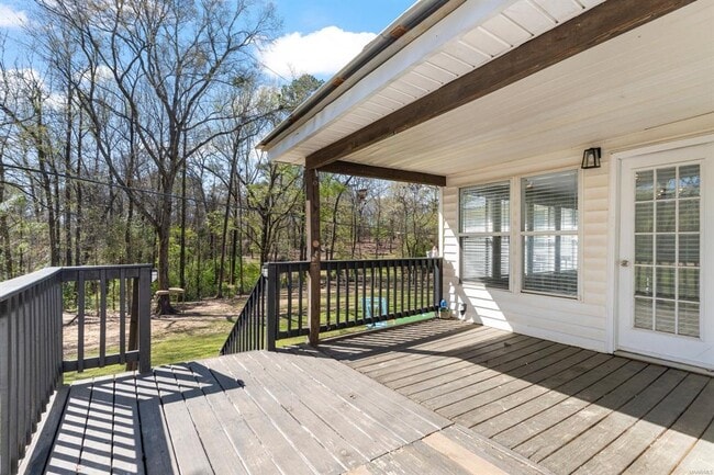 Building Photo - 1216 Old Rdg Rd E