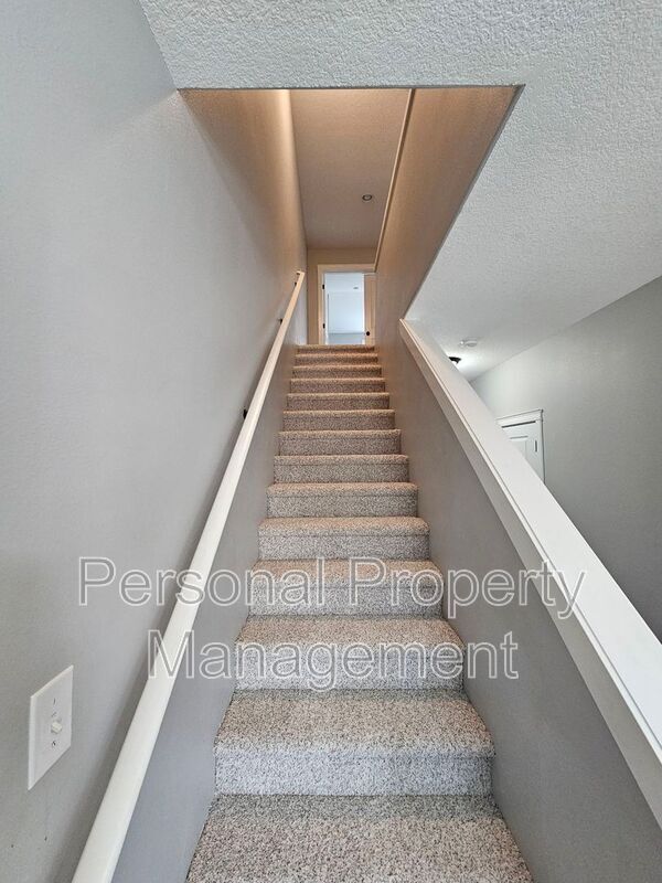 Building Photo - 4522 NE 91st Way