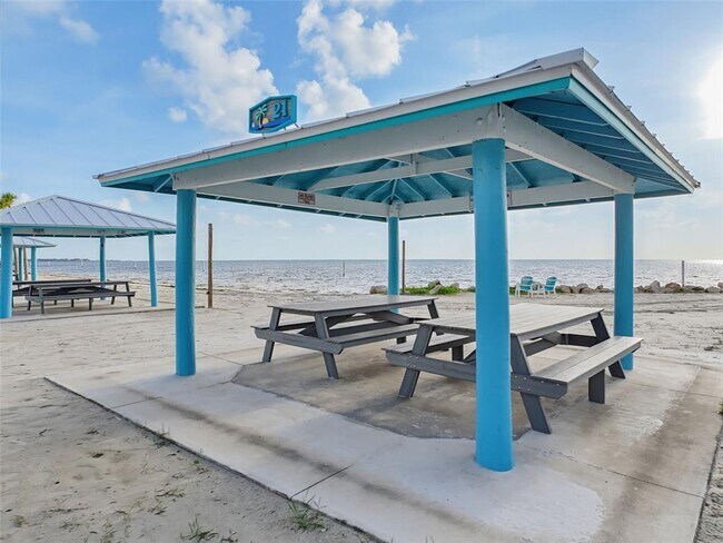 Building Photo - 4044 Headsail Dr