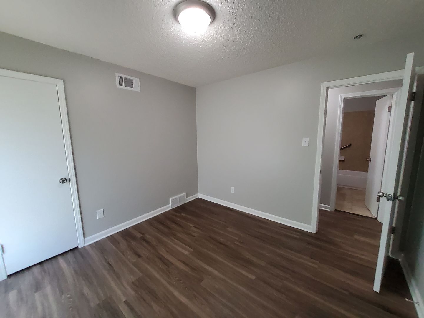 Building Photo - 5233 Breckenwood Dr