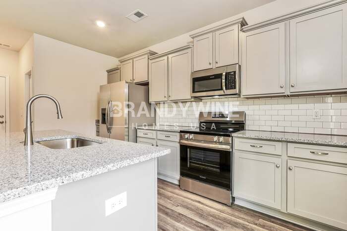 Building Photo - 728 Patmore Dr