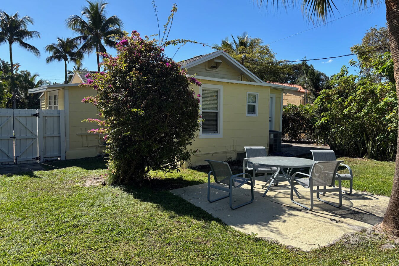 Building Photo - 419 43rd St