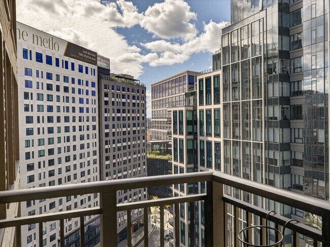 Building Photo - 135 Seaport Blvd