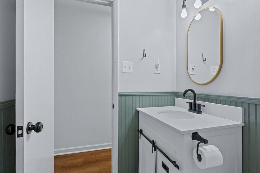 Building Photo - 115 Lucian Cir